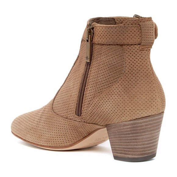 𝅺AQUATALIA New FRANCE Perforated Suede Leather Bootie Boot Women's 10 NIB Italy - Picture 2 of 4